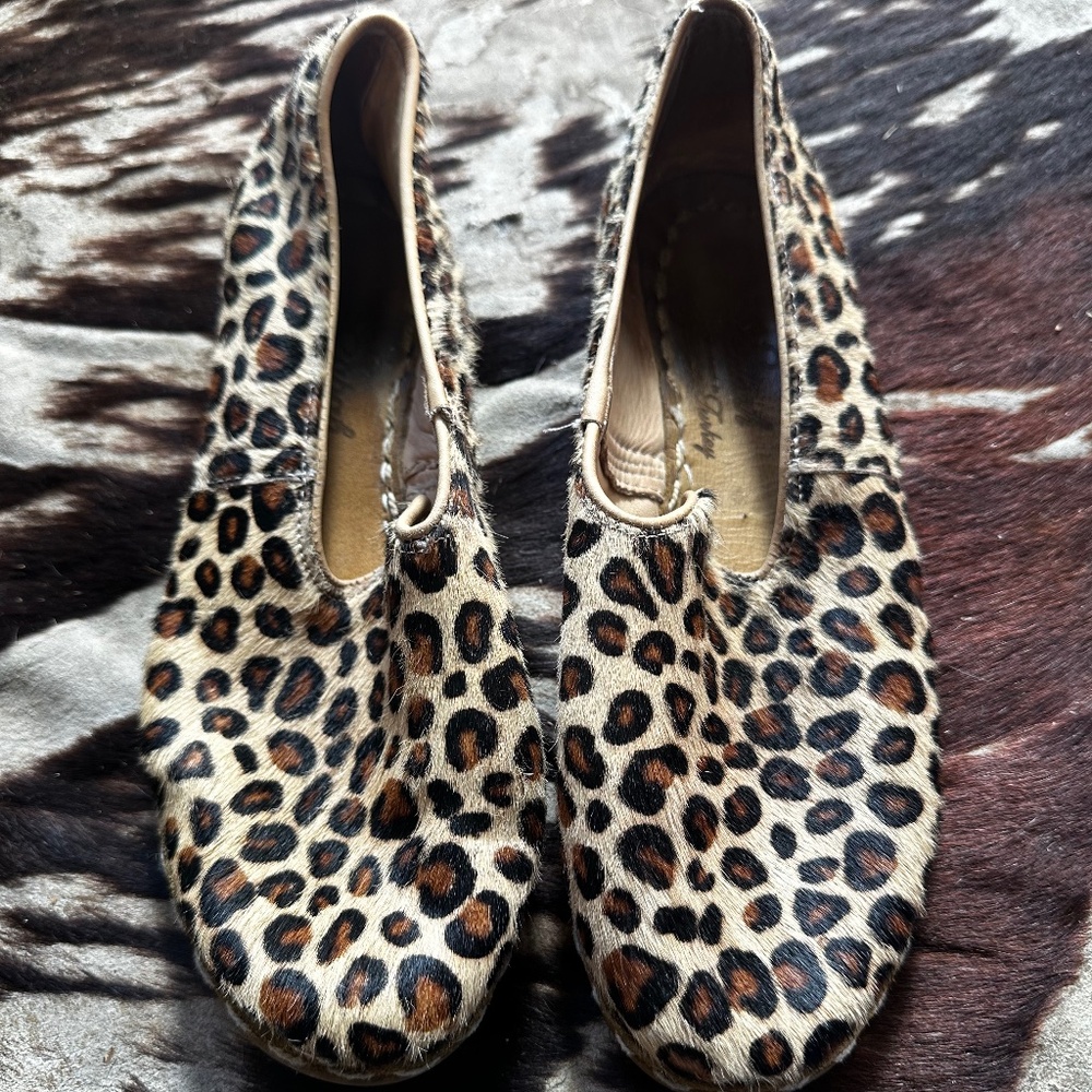 Sabah Leopard Print Shoes Size Women’s 40